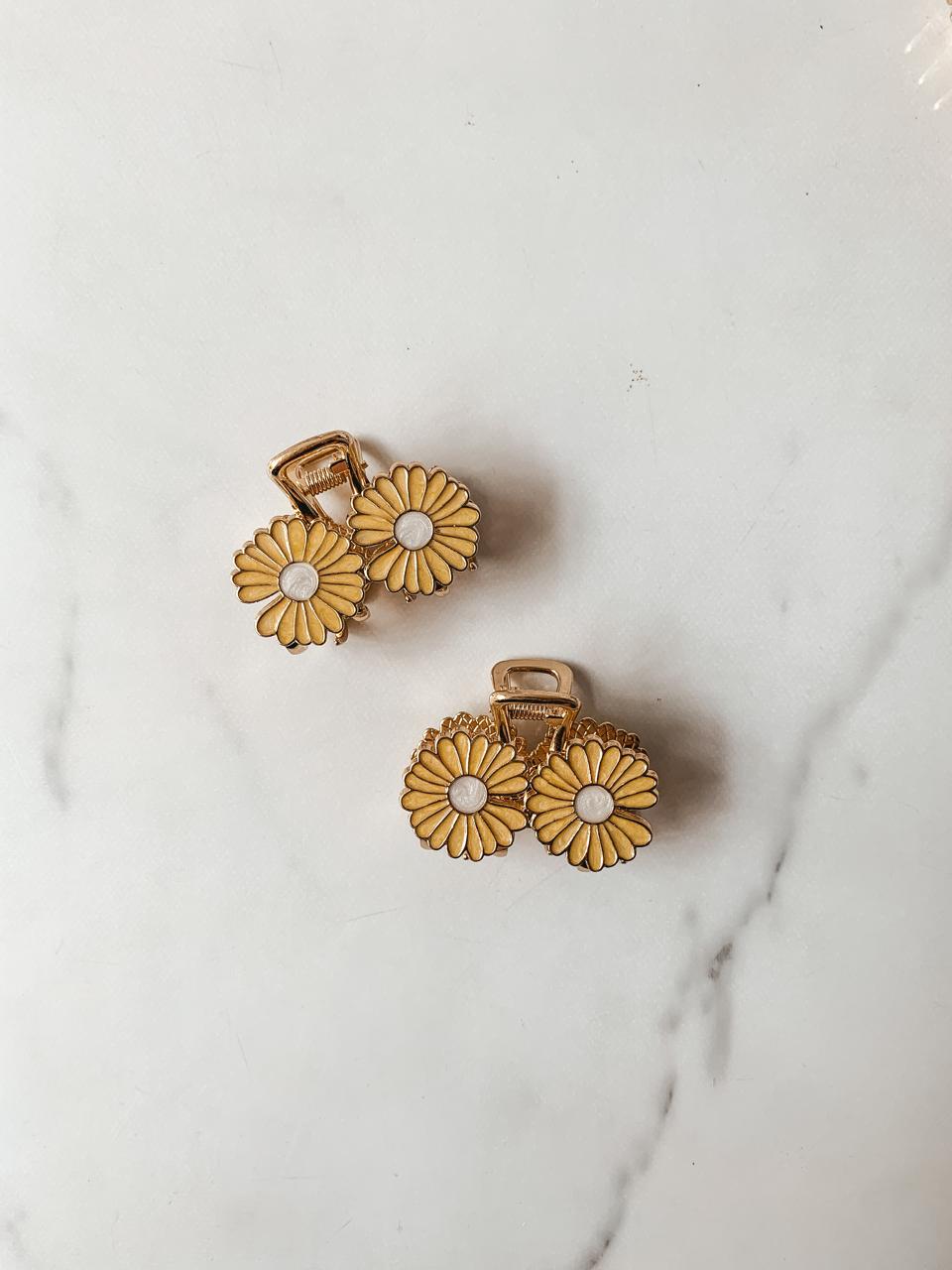 Daisy Claw Clips